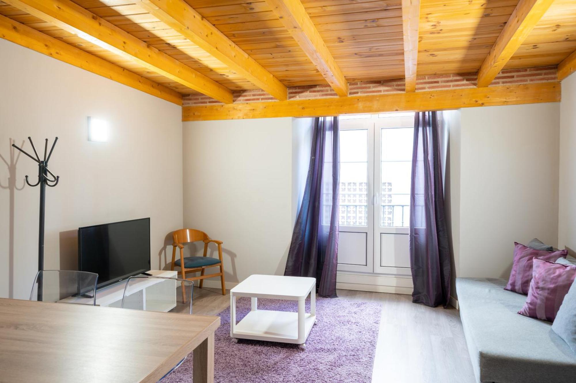 Apartamentos Go - Leopoldo Cano Center باياذوليد المظهر الخارجي الصورة