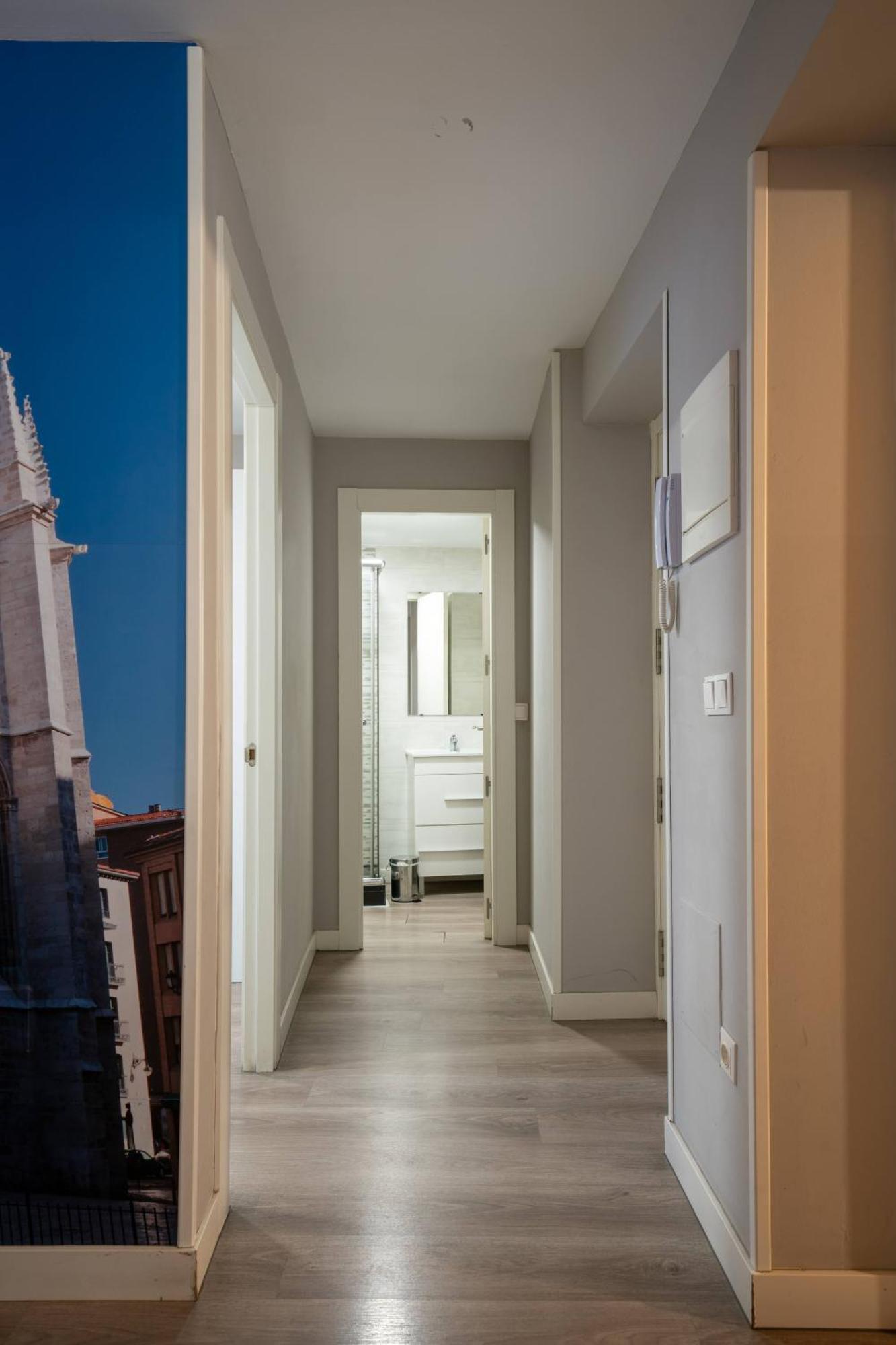Apartamentos Go - Leopoldo Cano Center باياذوليد المظهر الخارجي الصورة